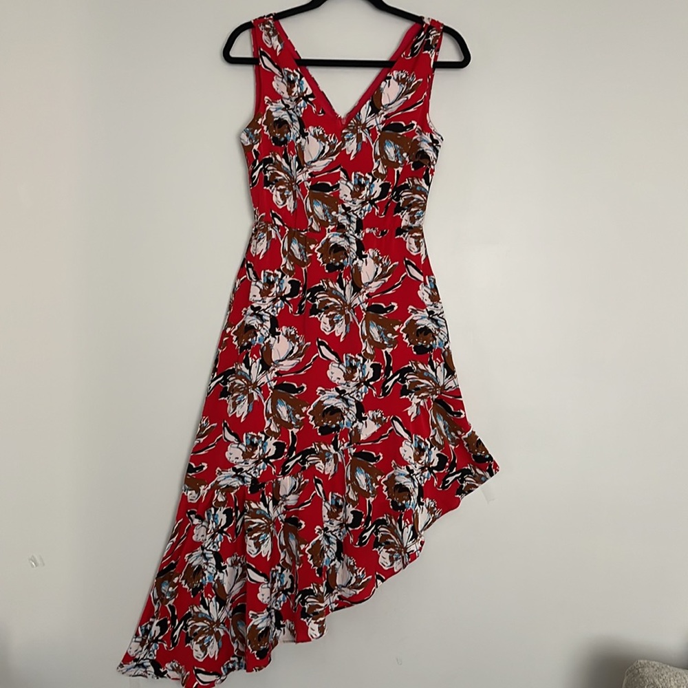 NWT Sam Edelman V-Neck Asymmetrical Ruffle Hem Size 2